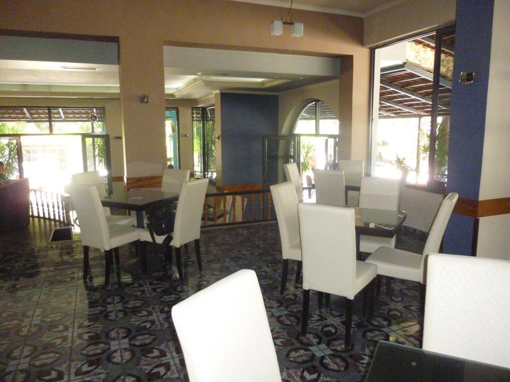 Joy Hotel Sarande Exterior photo