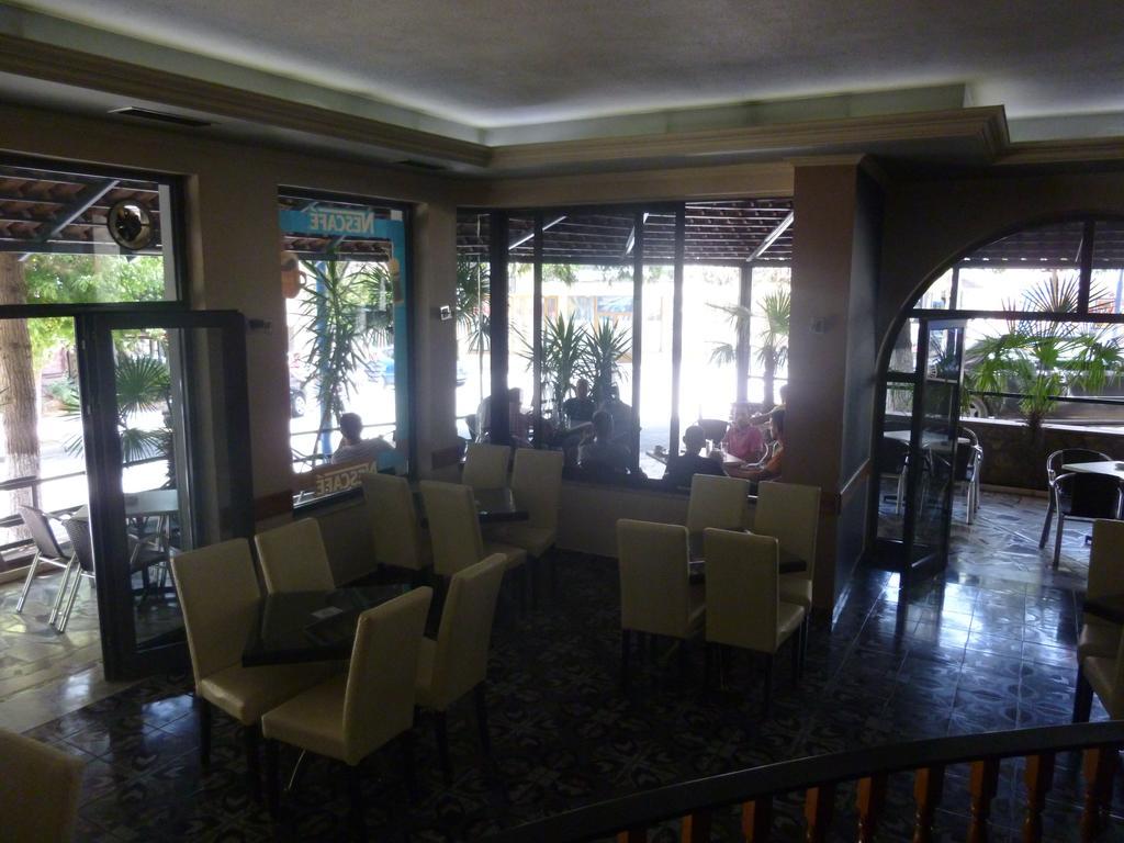 Joy Hotel Sarande Exterior photo