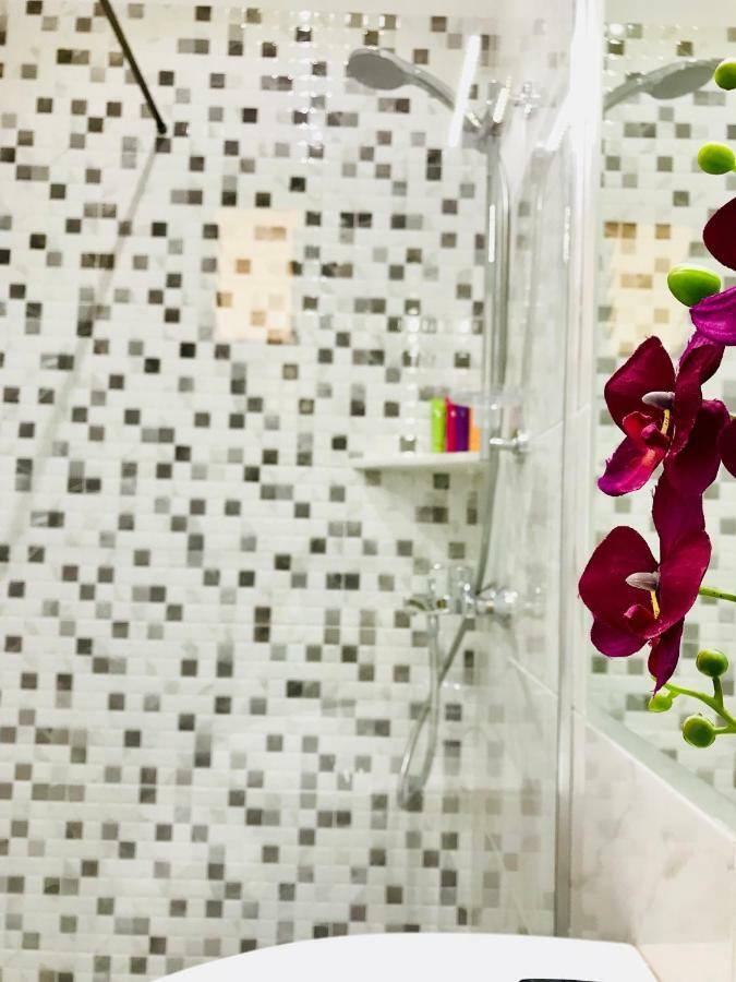 Joy Hotel Sarande Exterior photo