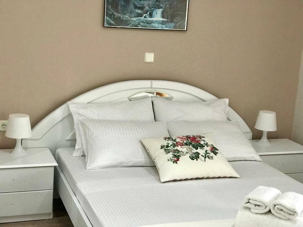 Joy Hotel Sarande Exterior photo